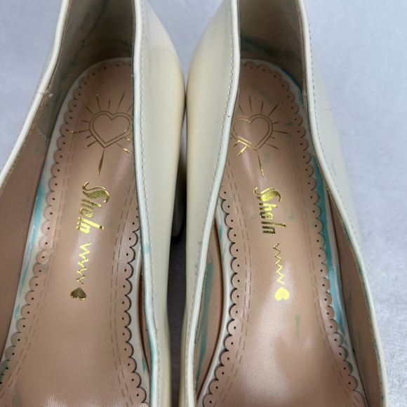 SheIn color block heels. Black and cream patent leather - Picture 6 of 8